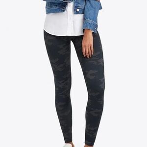 SPANX Dark Camo Leggings
